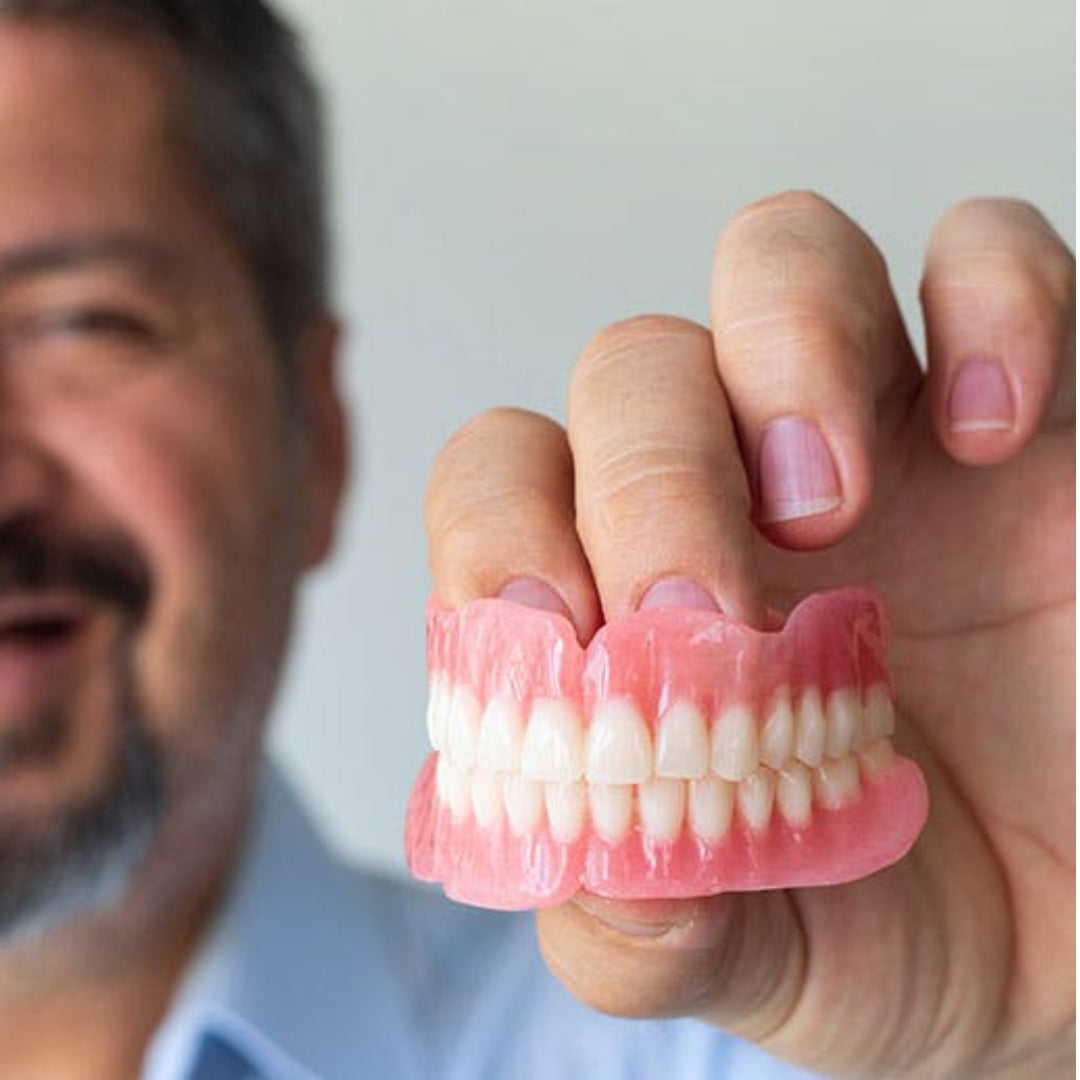 FlexiSmile™ Full Denture Set